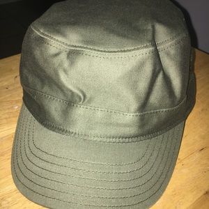 Gap Hat
